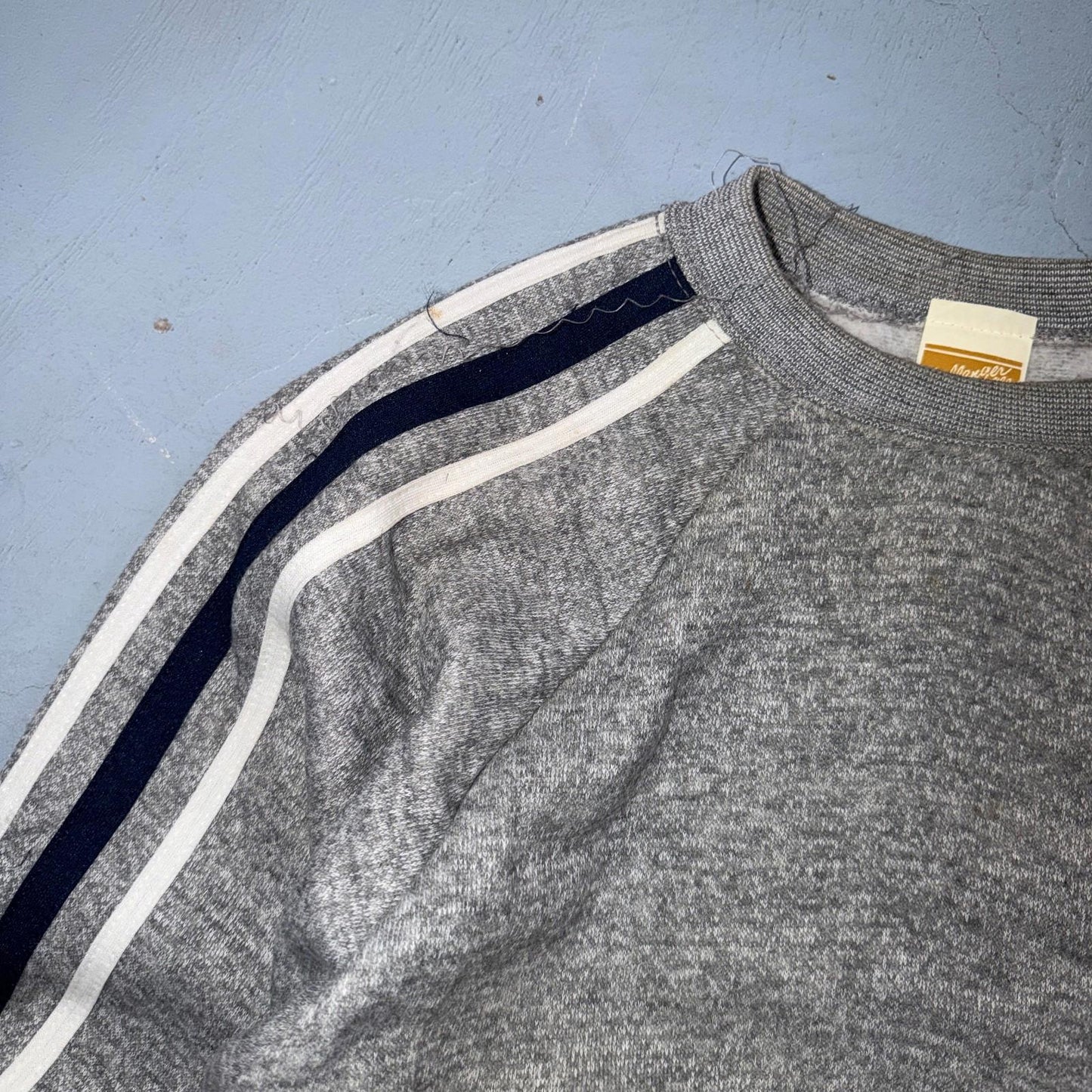 1980s Gray Sweatshirt 80s VTG Crewneck Gym Raglan Jumper Striped Rayon Medium