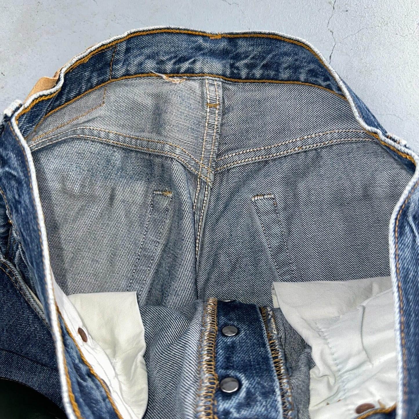 Levis 501 Vintage 90s XX Straight Leg Jeans Y2K Med Wash 33x36 Act 32x34