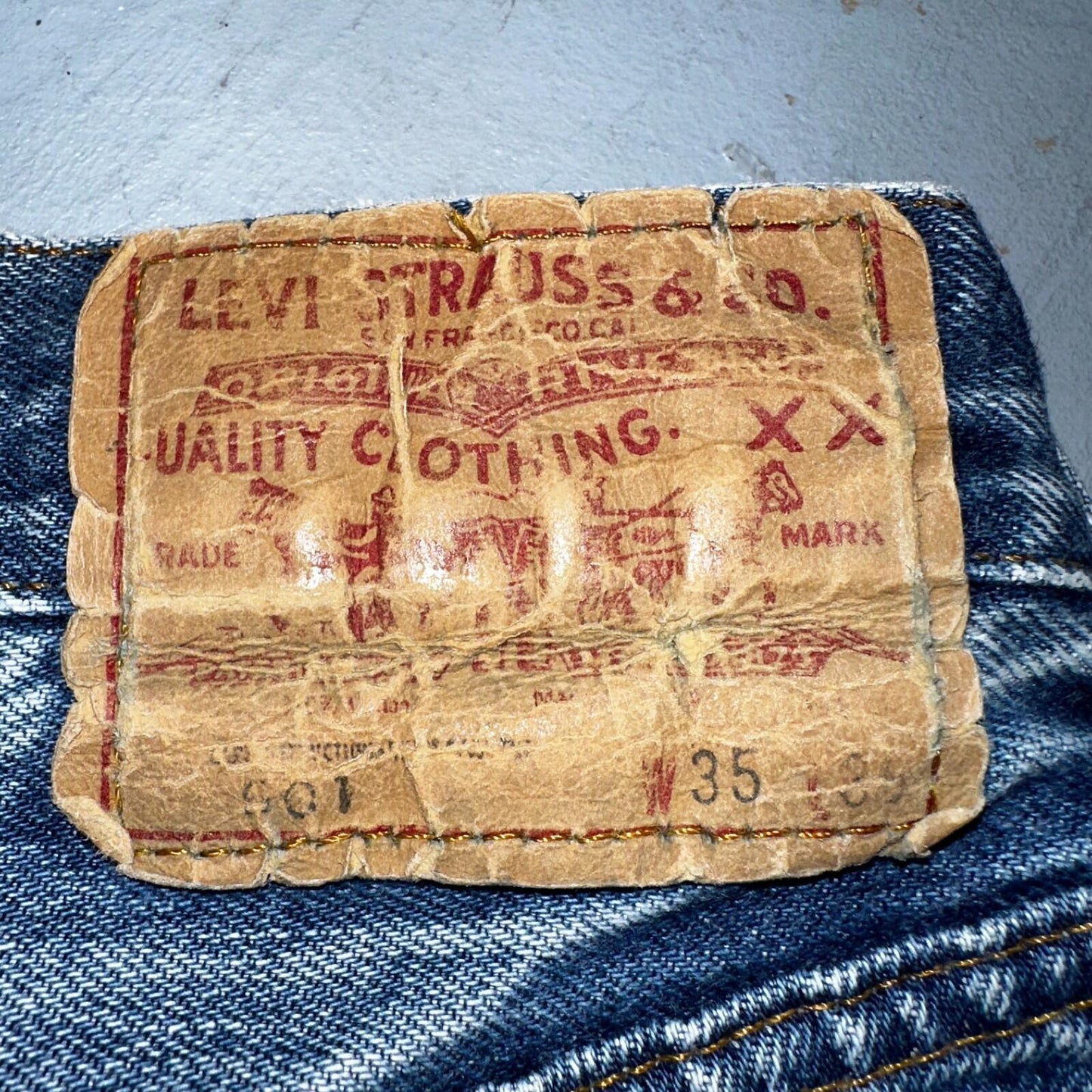 Levis 501 Vintage 80s Redline Selvedge USA XX Jeans Light Wash 35x36 Act 31x31