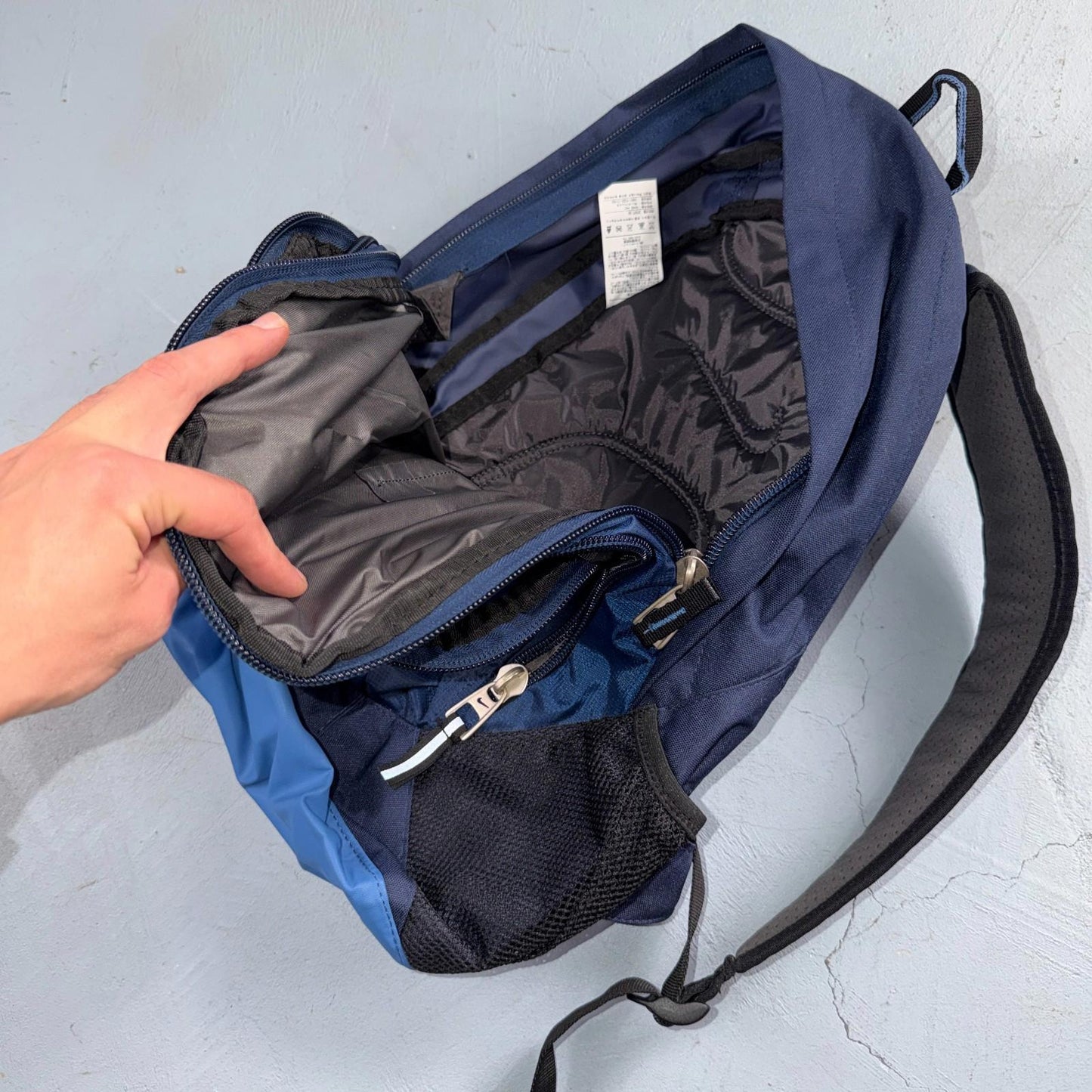 VTG Nike Backpack Blue Lots Of Pockets Gym Sports 90s Y2K Travel Carry On