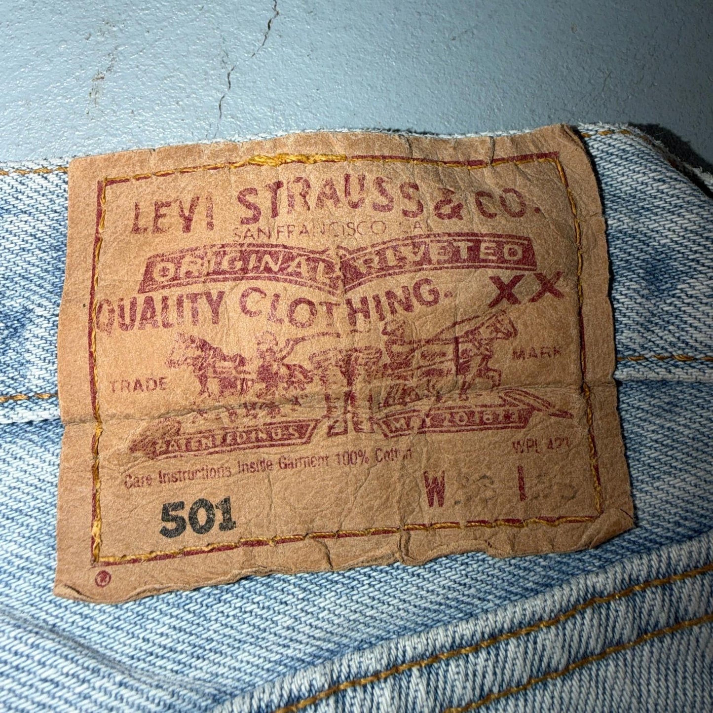 Levis 501 Vintage Y2K 90s XX Straight Leg Jeans Blue Light Wash 33x36 Act 31x32