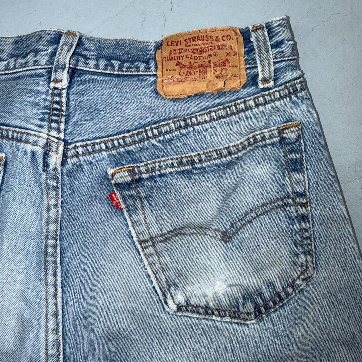 Levis 501 Vintage 80s USA XX Straight Leg Jeans Blue Med Wash 34x38 Act 31x33