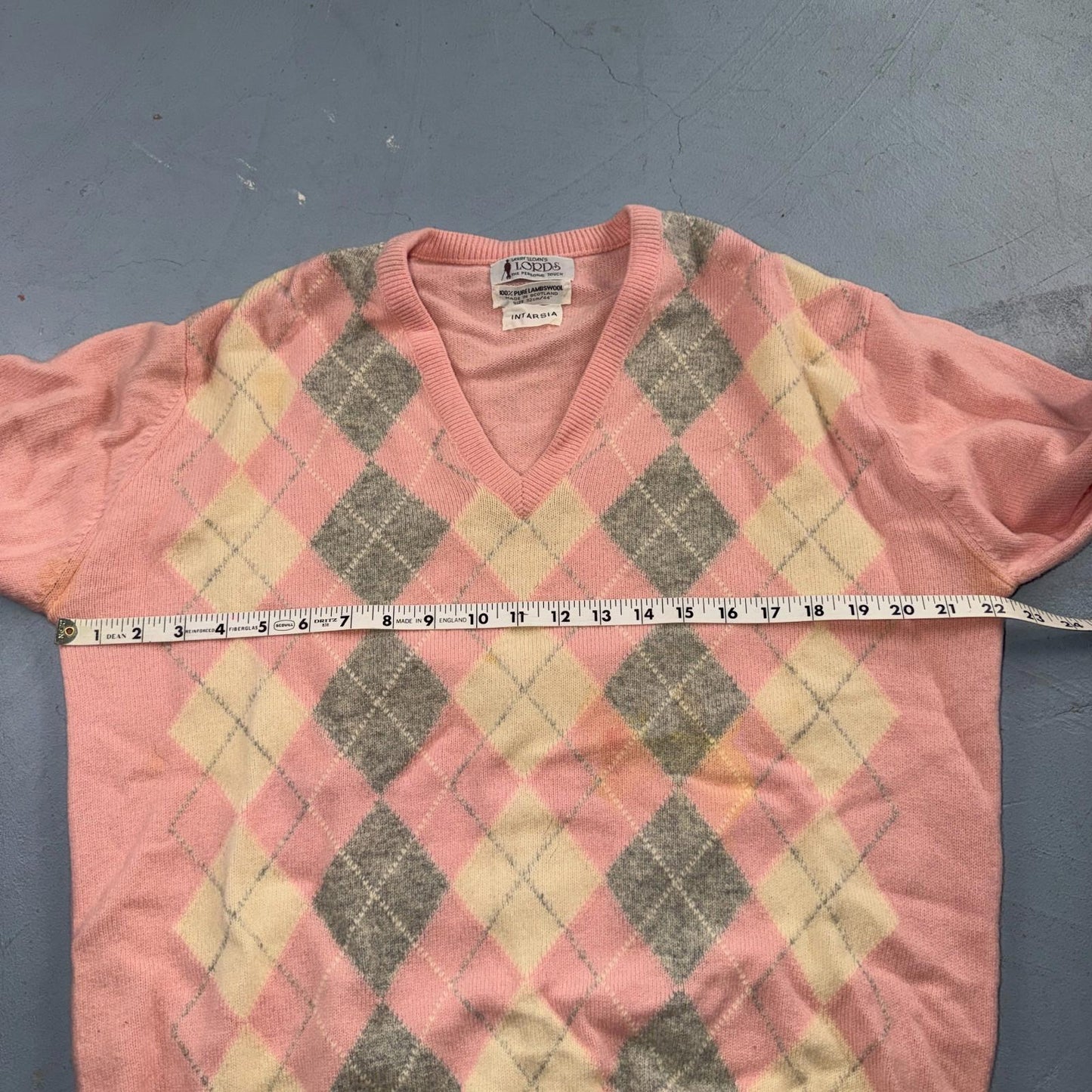 Vintage Scotland 100% Lambswool Sweater Knit Men’s Large Pink Argyle Stained