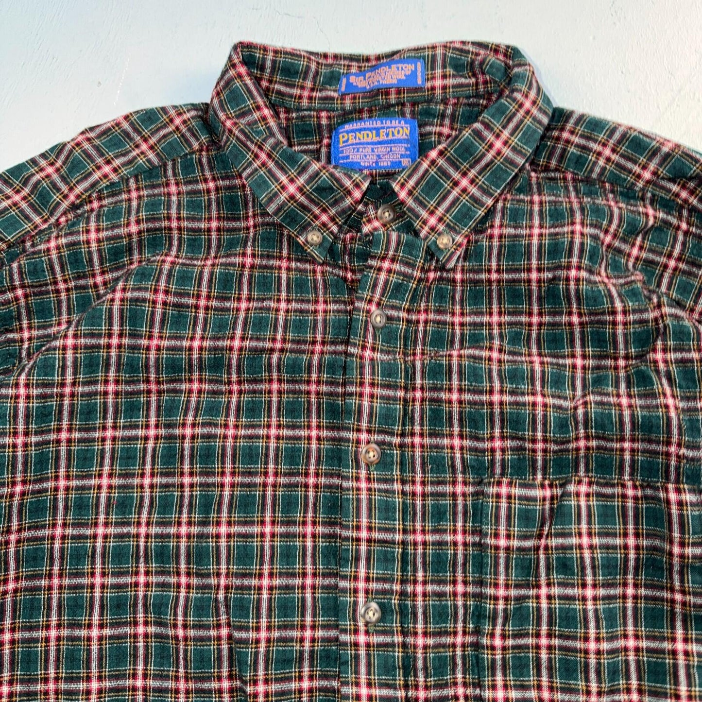 Pendleton Shirt Mens XL VTG Green Red Plaid Sir 100% Wool USA Fabrics VTG