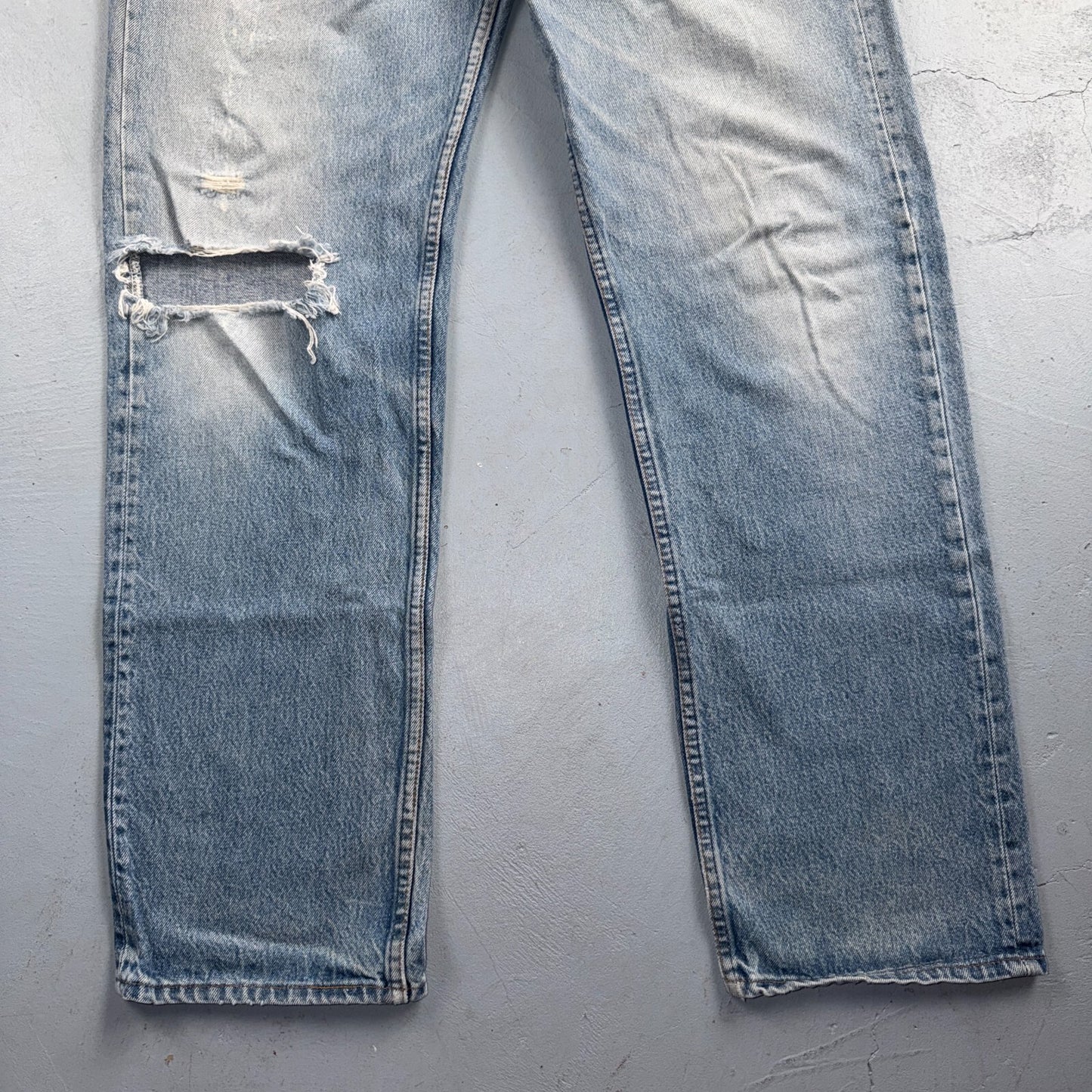 Levis 501 Vintage 80s USA XX Straight Leg Jeans Blue Light Wash 38x36 Act 35x31