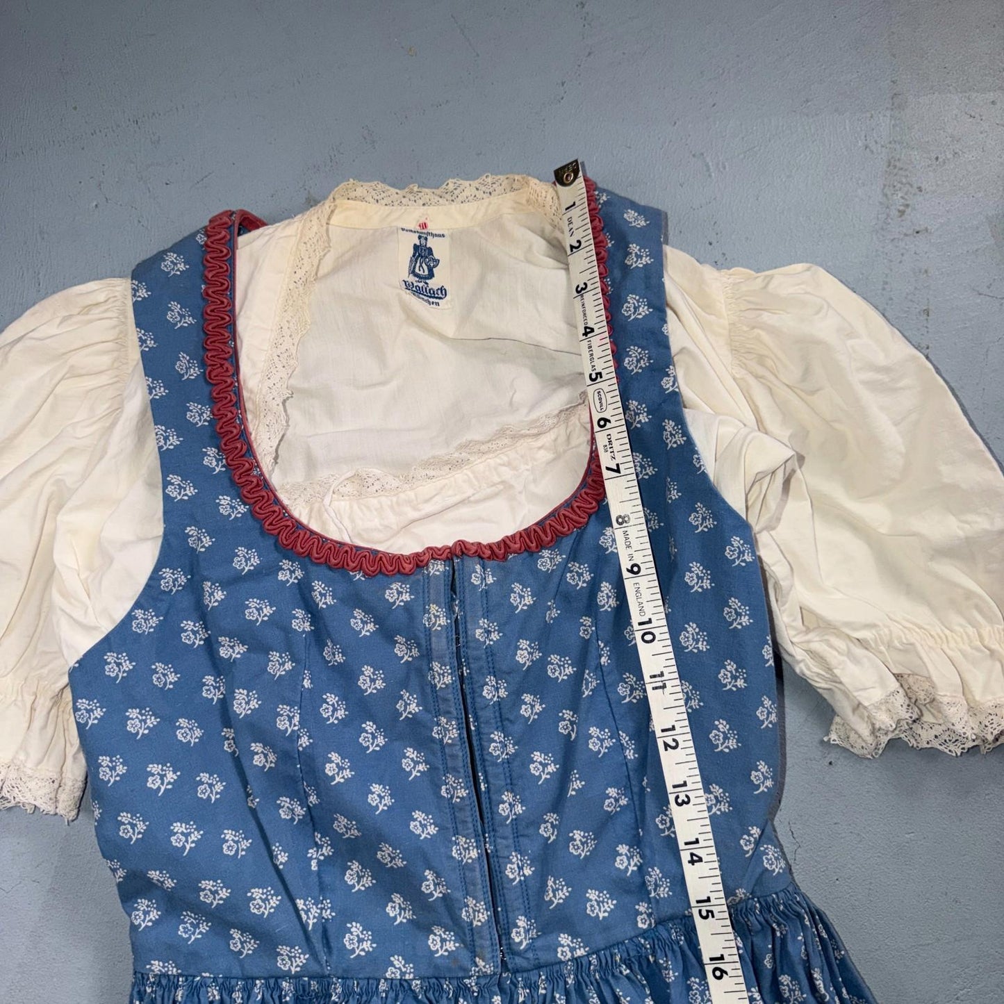 Wallach Volkskunfthaus Munchen Antique Dress German Smocked Handmade Dirndl 50s