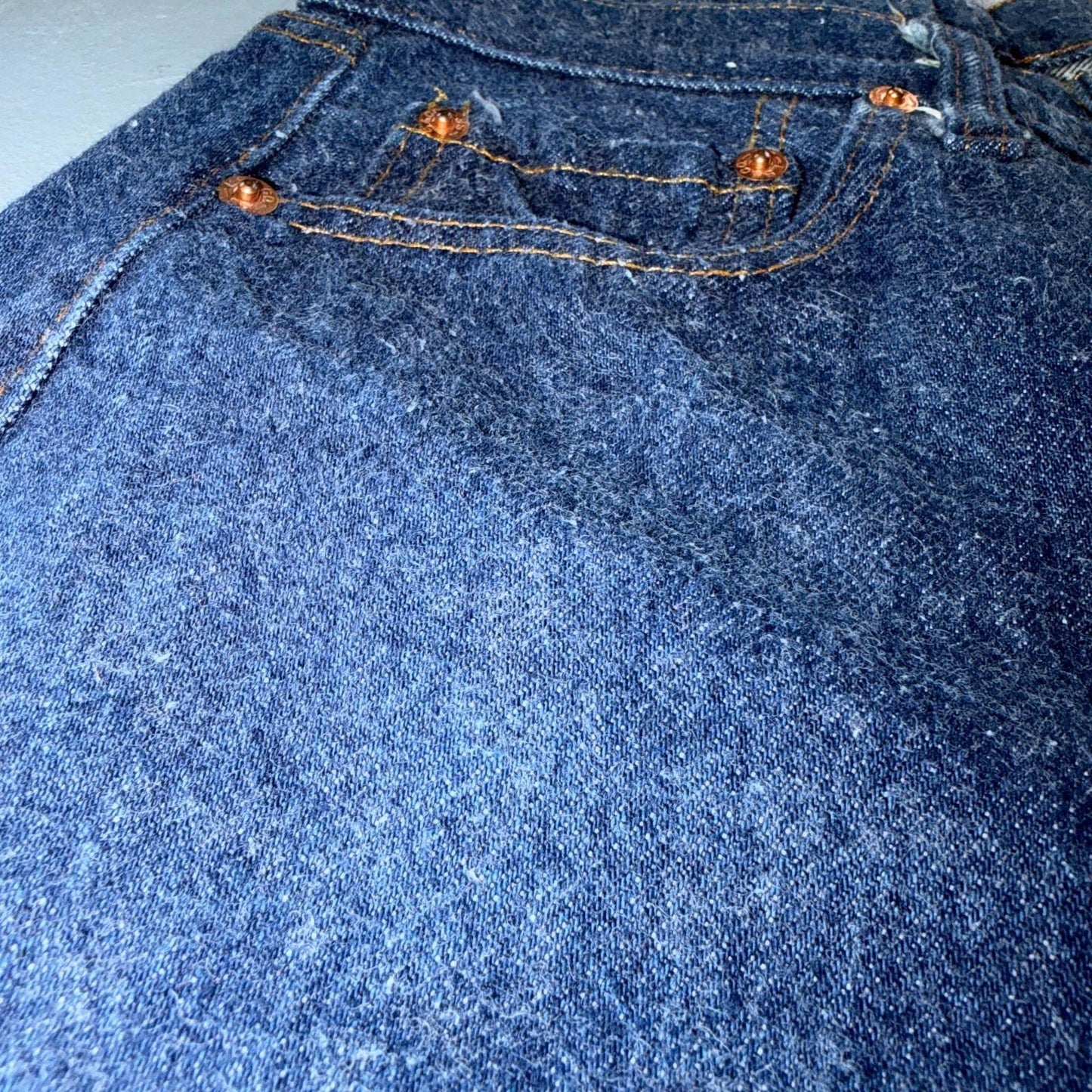 Levis 501 Vintage 80s Redline Selvedge USA Jeans Fuzzy Dark Wash 27x31 Act 25x27