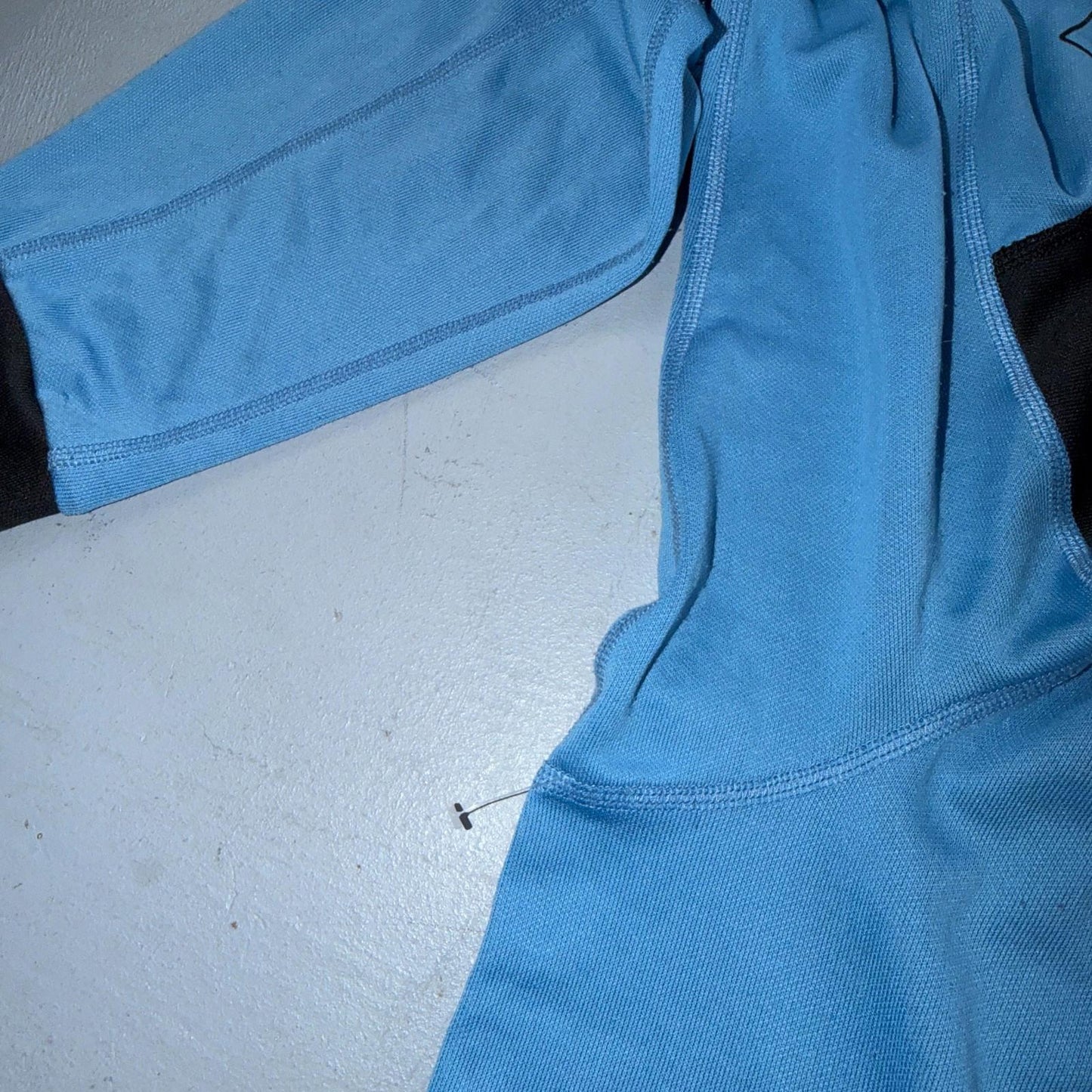 Nike ACG Base Layer Shirt XL Black Blue Comfort & Durability Outdoor Y2K 90s