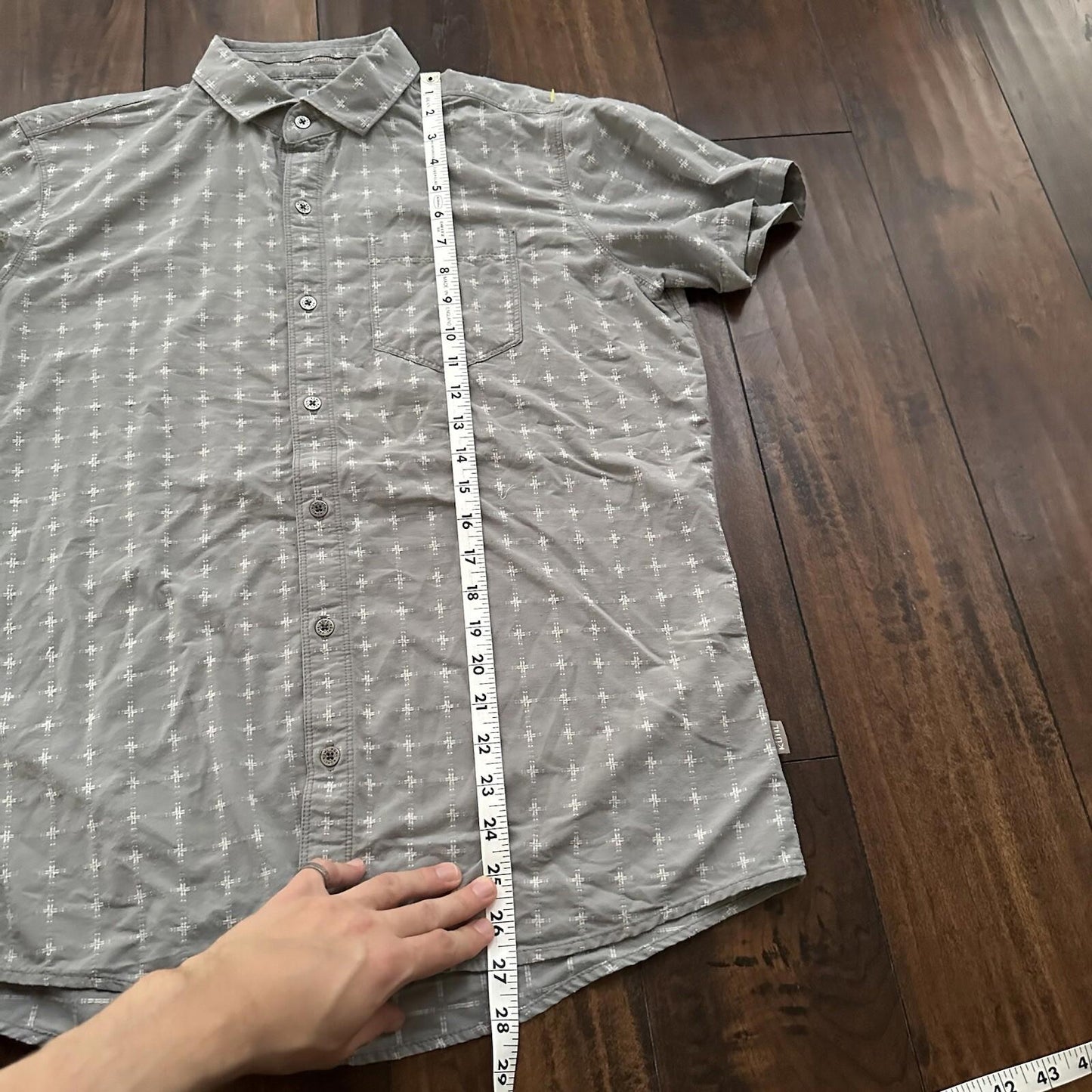 Kühl Men’s Sz. M Gray Button Up Casual Shirt Size Style# 7567 18S Vintage Cross