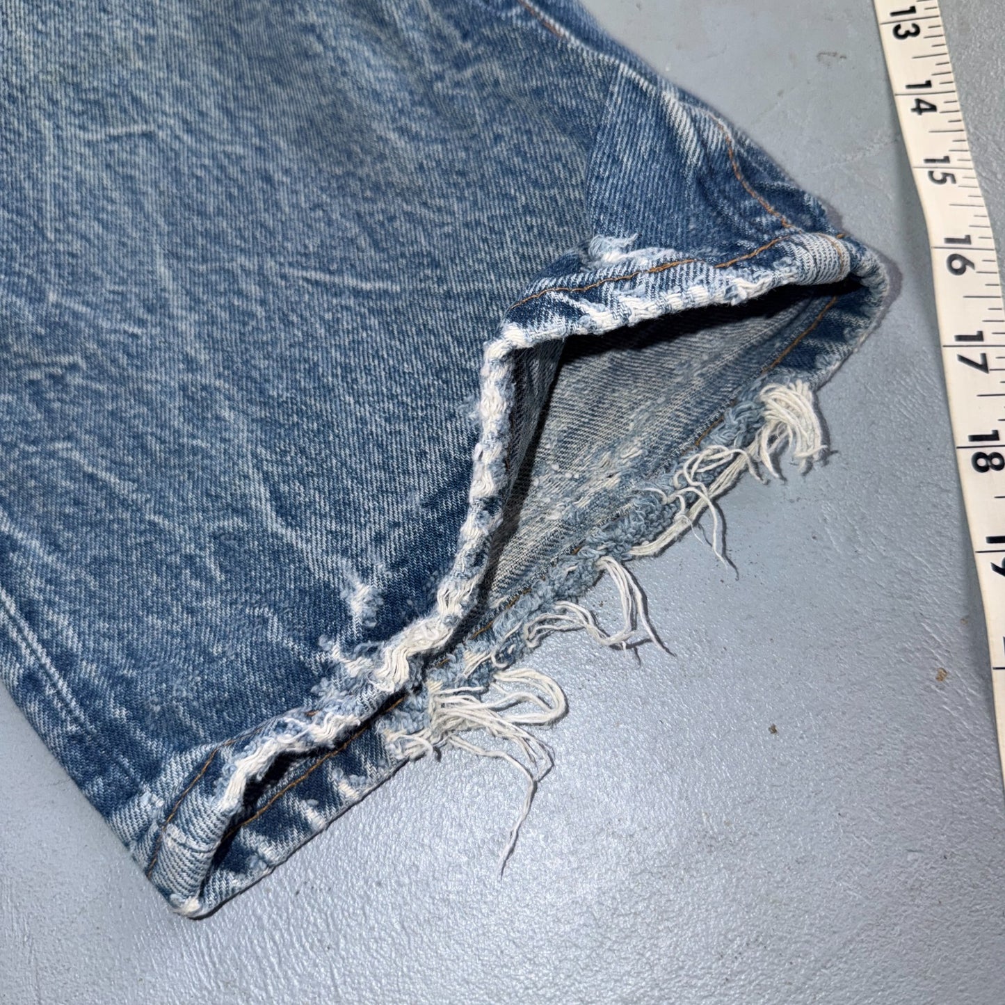 Levis 501 Vintage 80s USA XX Straight Leg Jeans Blue Light Wash 44x32 Act 40x27