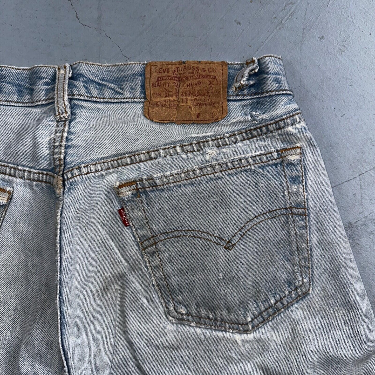 Levis 501 Vintage 80s USA XX Straight Leg Jeans Blue Light Wash 34x36 Act 31x34