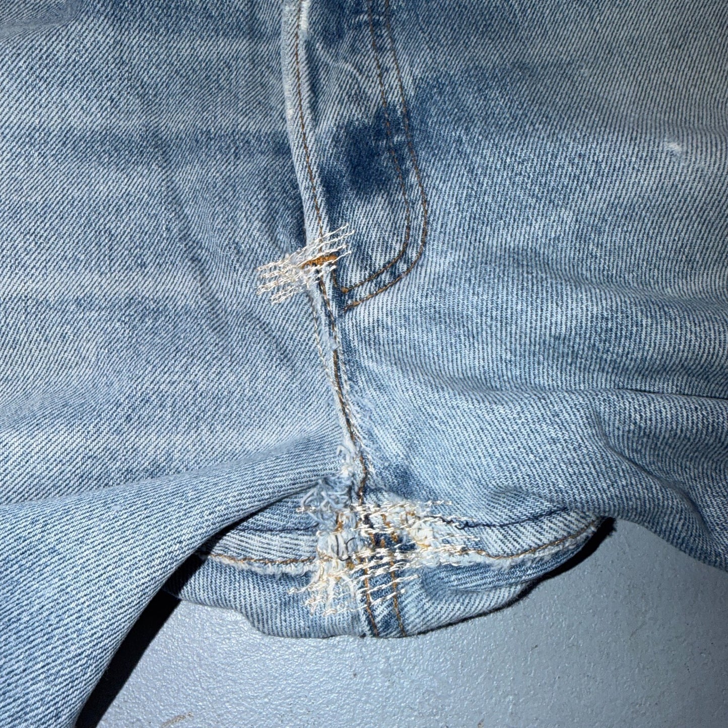 Levis 501 Vintage 80s USA XX Straight Leg Jeans Blue Light Wash 38x36 Act 36x32