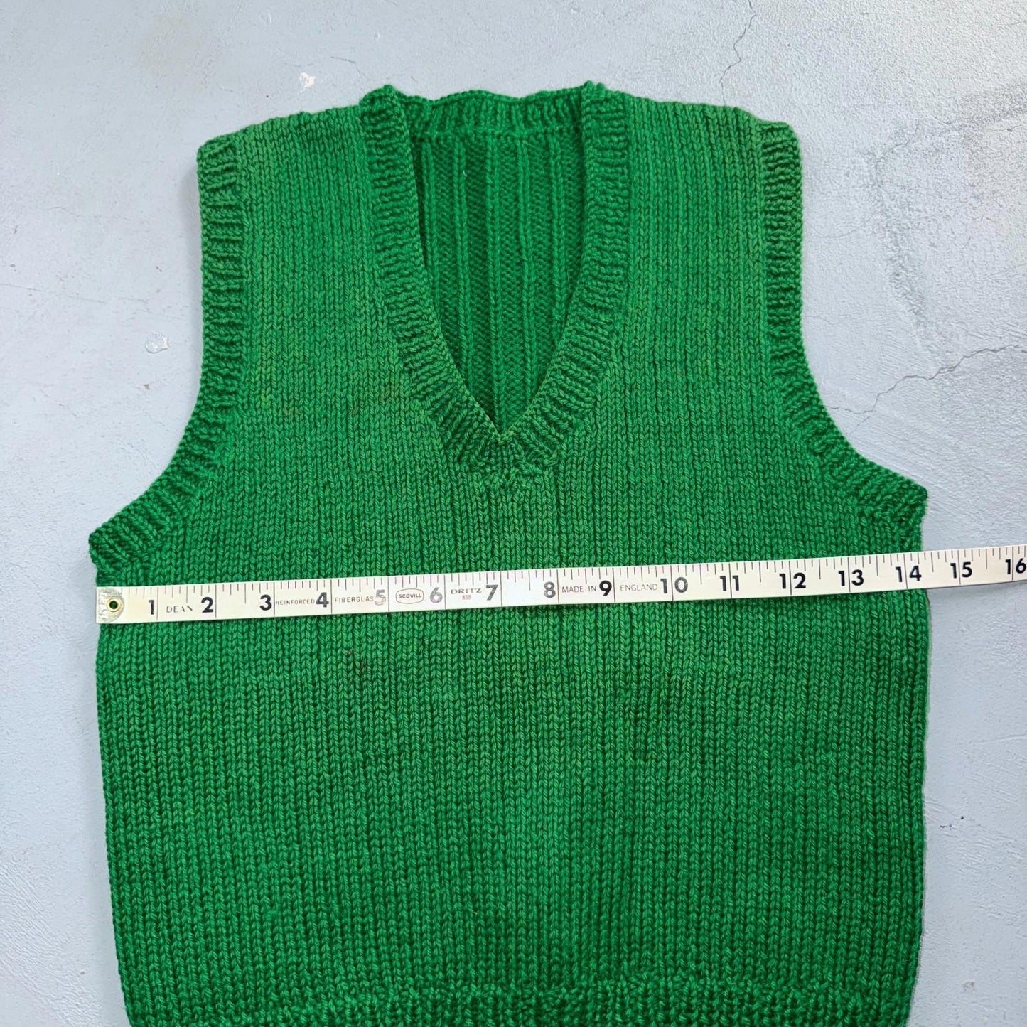 VTG Green Vest Knitted Sleeveless Sweater Pullover Handmade Knit 70s 1970s