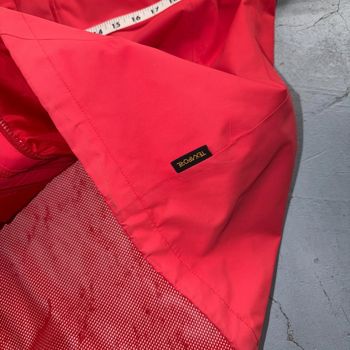 Jack Wolfskin Rain Jacket Womens XL Red Full Zip Windbreaker Outdoors Parka