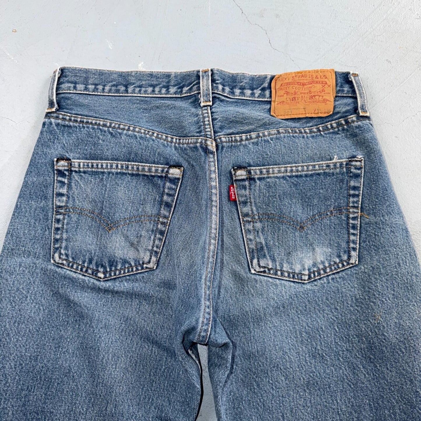 Levis 501 Vintage 80s Redline Selvedge USA XX Jeans Light Wash 32x36 Act 30x31