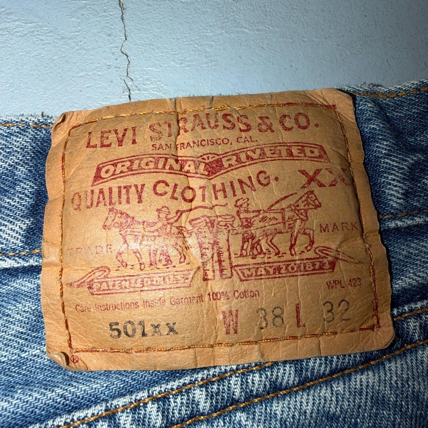 Levis 501 Vintage 90s Y2K XX Straight Leg Jeans Blue Light Wash 38x32 Act 35x28