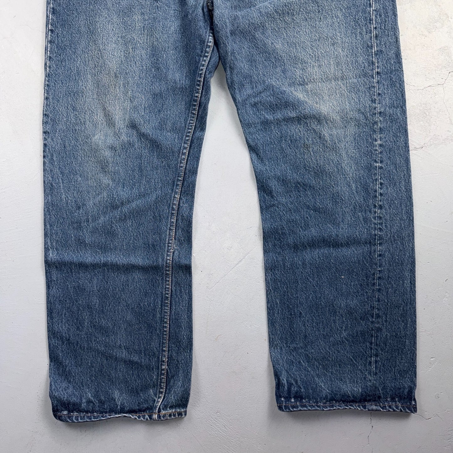 Levis 501 Vintage 80s USA XX Straight Leg Jeans Blue Med Wash 44x32 Act 39x28