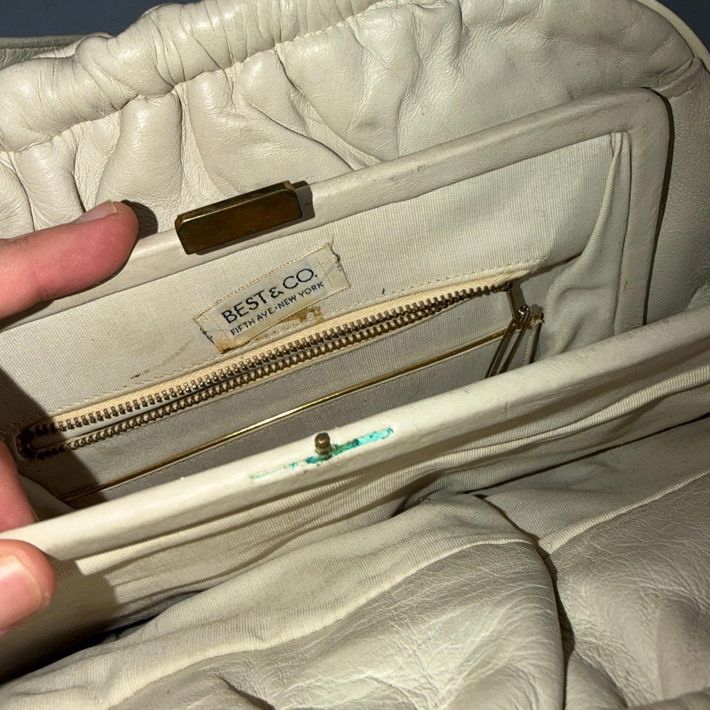 Vintage 1960s White Handbag Double Handle Clasp Closure by Best Co USA Made