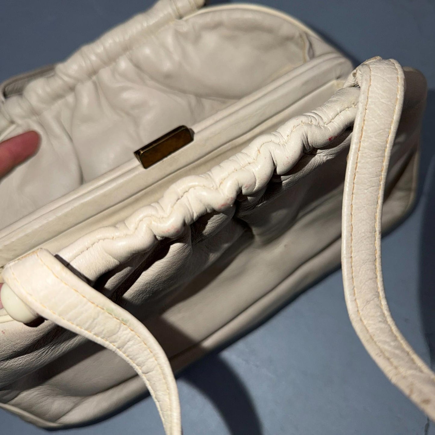 Vintage 1960s White Handbag Double Handle Clasp Closure by Best Co USA Made