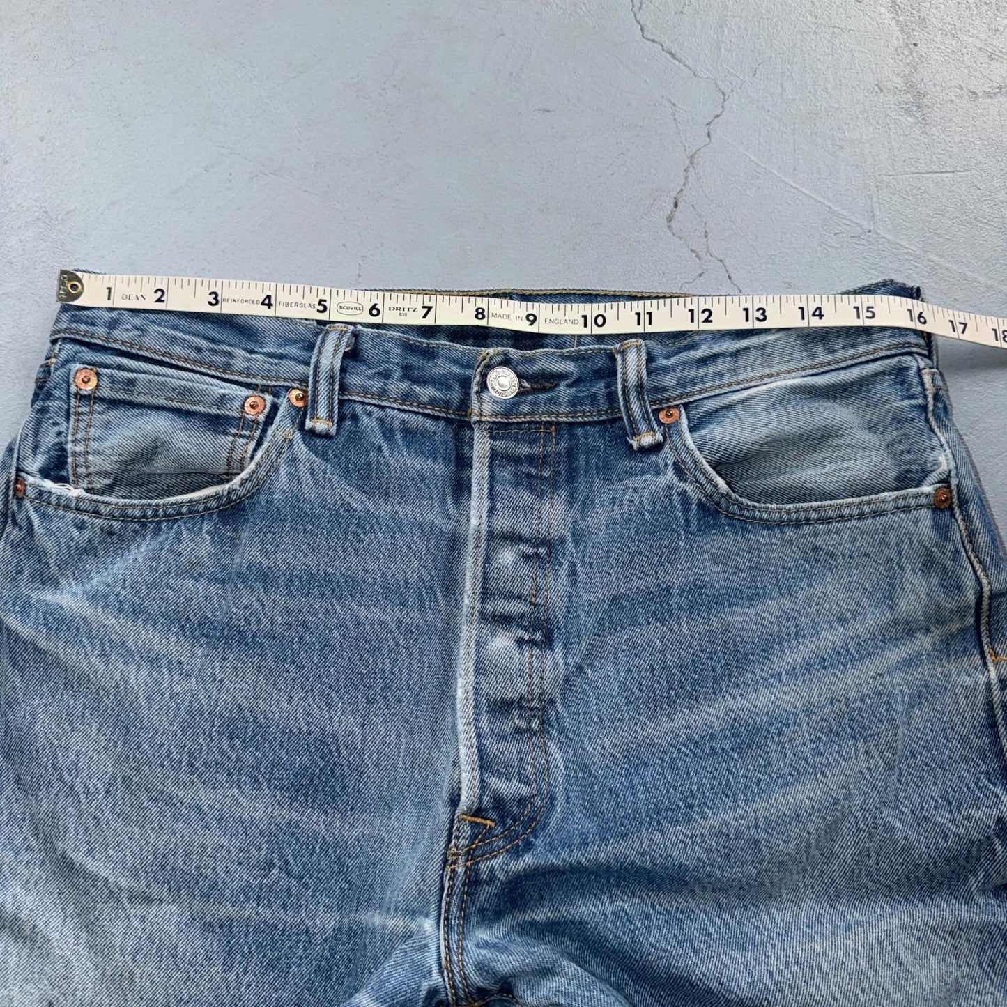 Levis 501 Vintage Y2K Egypt Straight Leg Jeans 35x32 Light Wash Act 32x28