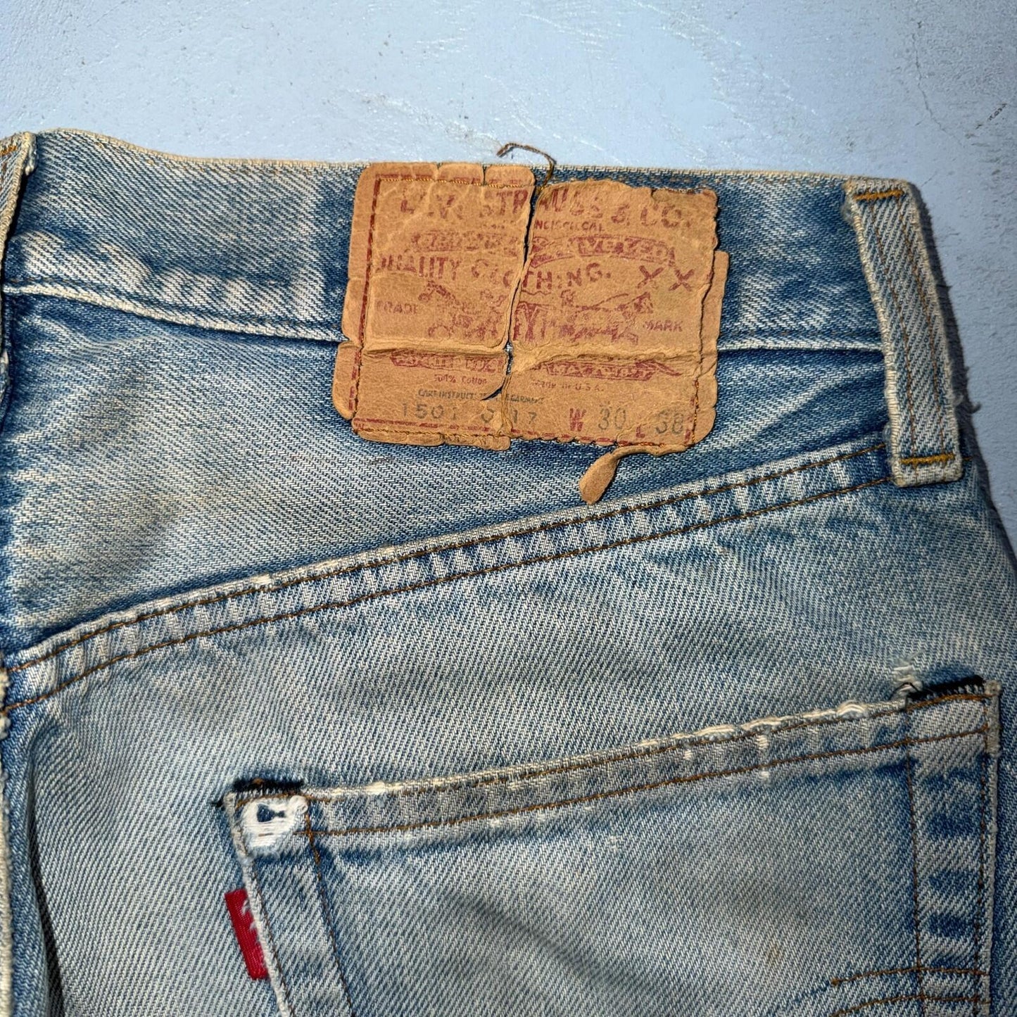 Levis 501 Vintage 80s Redline Selvedge USA XX Jeans Light Wash 30x38 Act 29x33