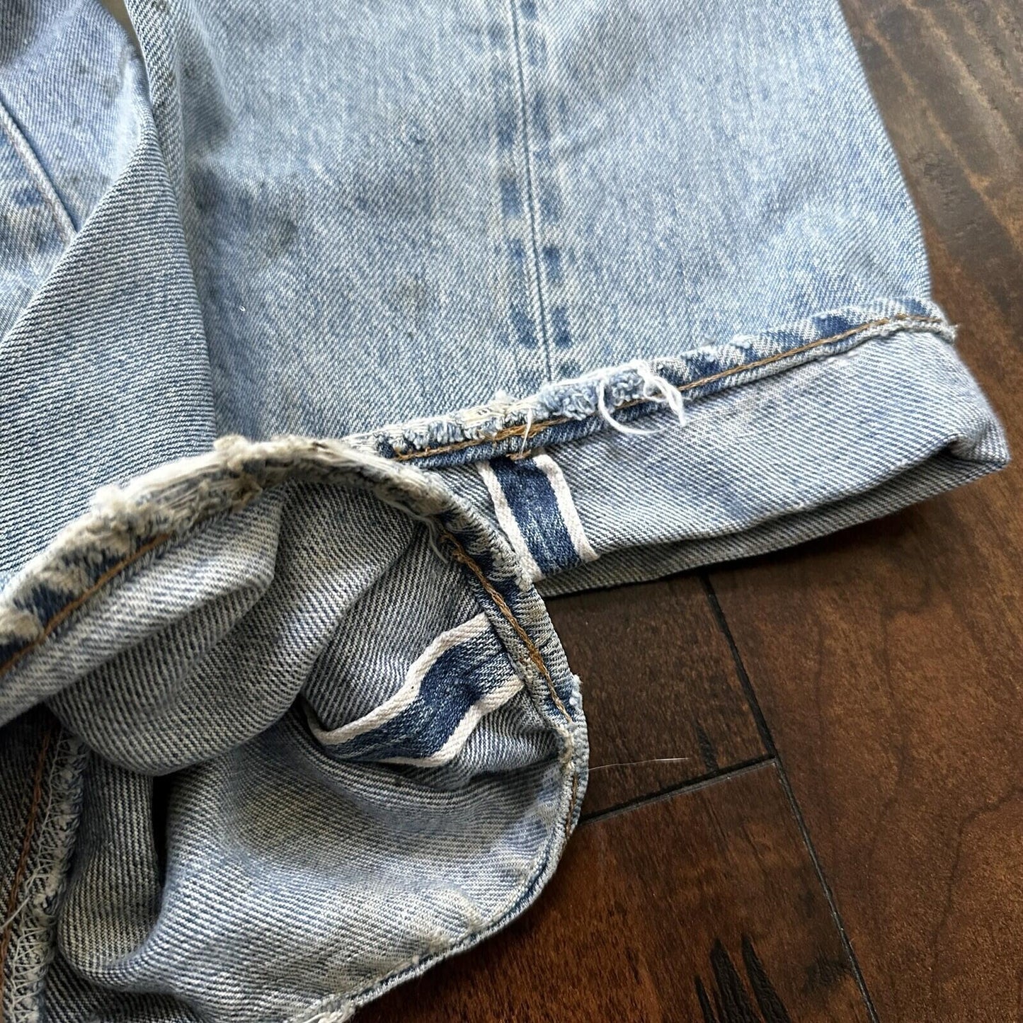 Levis Vintage 80s Redline Selvedge USA 501 Light Wash Jeans 66 30x28 Thrashed
