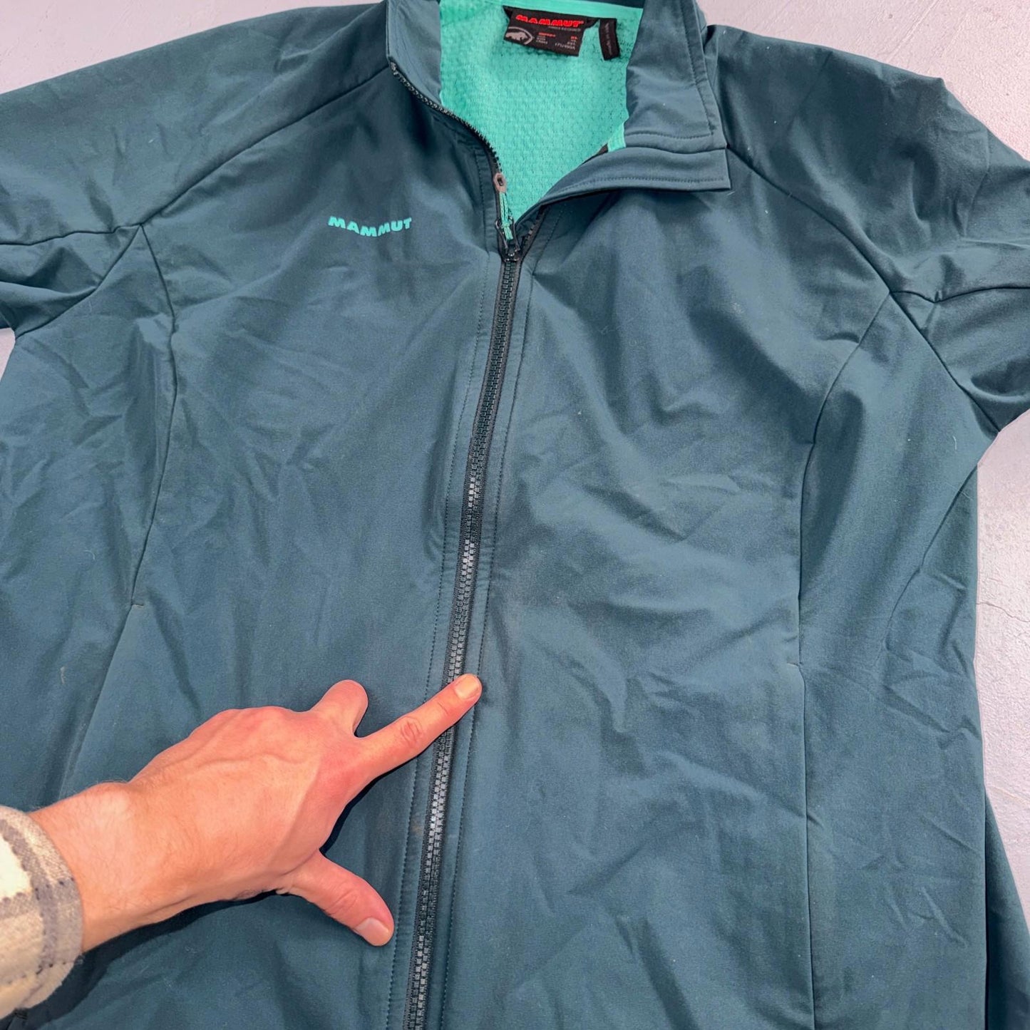 Mammut Womens SofTech Jacket Windbreaker Soft Shell Full Zip Pockets Green XL