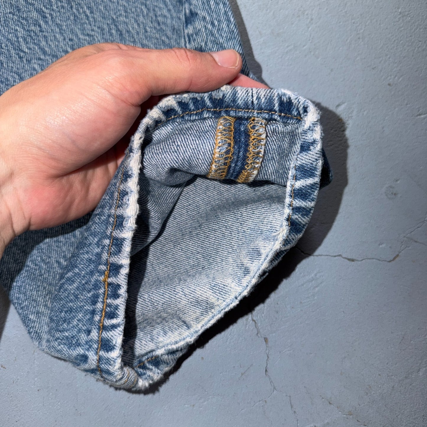 Levis 501 Vintage 90s Y2K XX Straight Leg Jeans Blue Light Wash 36x34 Act 33x30
