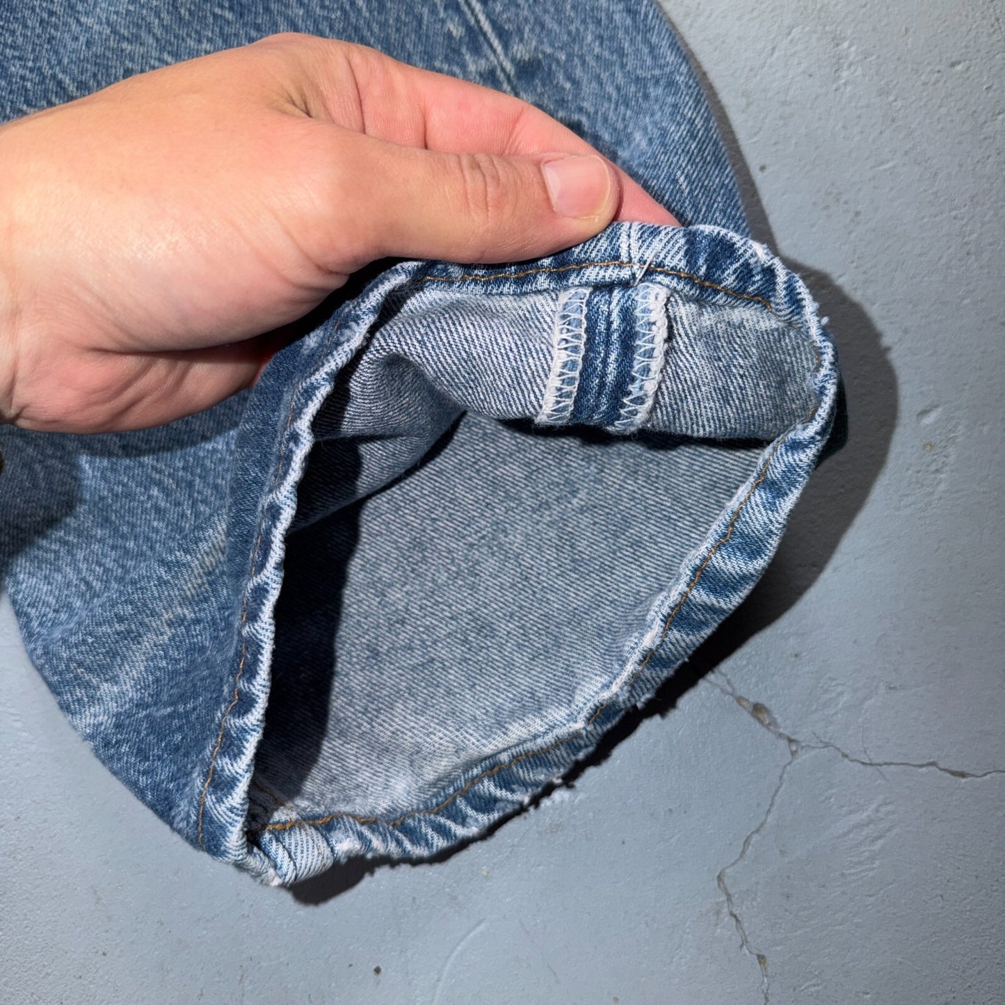 Levis 501 Vintage 80s USA XX Straight Leg Jeans Blue Light Wash 42x32 Act 40x31