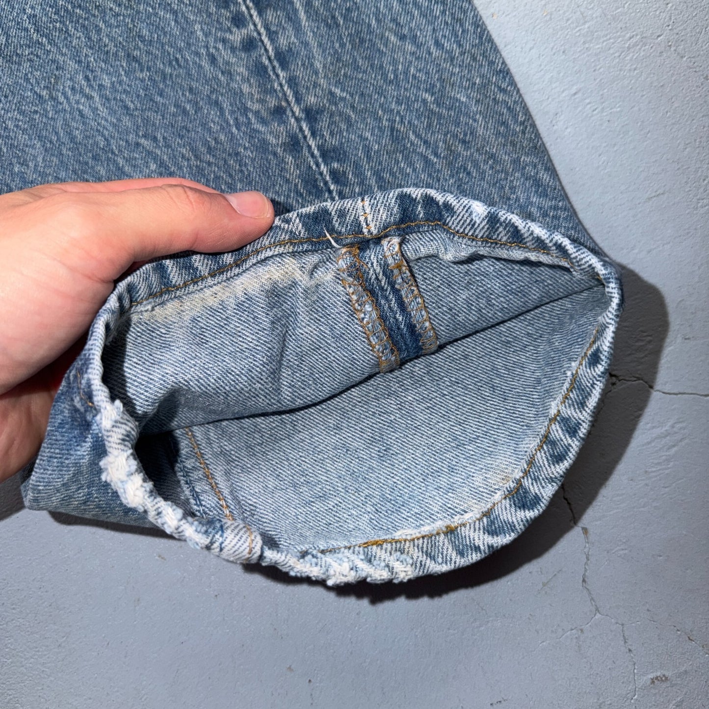 Levis 501 Vintage 80s USA XX Straight Leg Jeans Blue Light Wash 38x34 Act 35x30