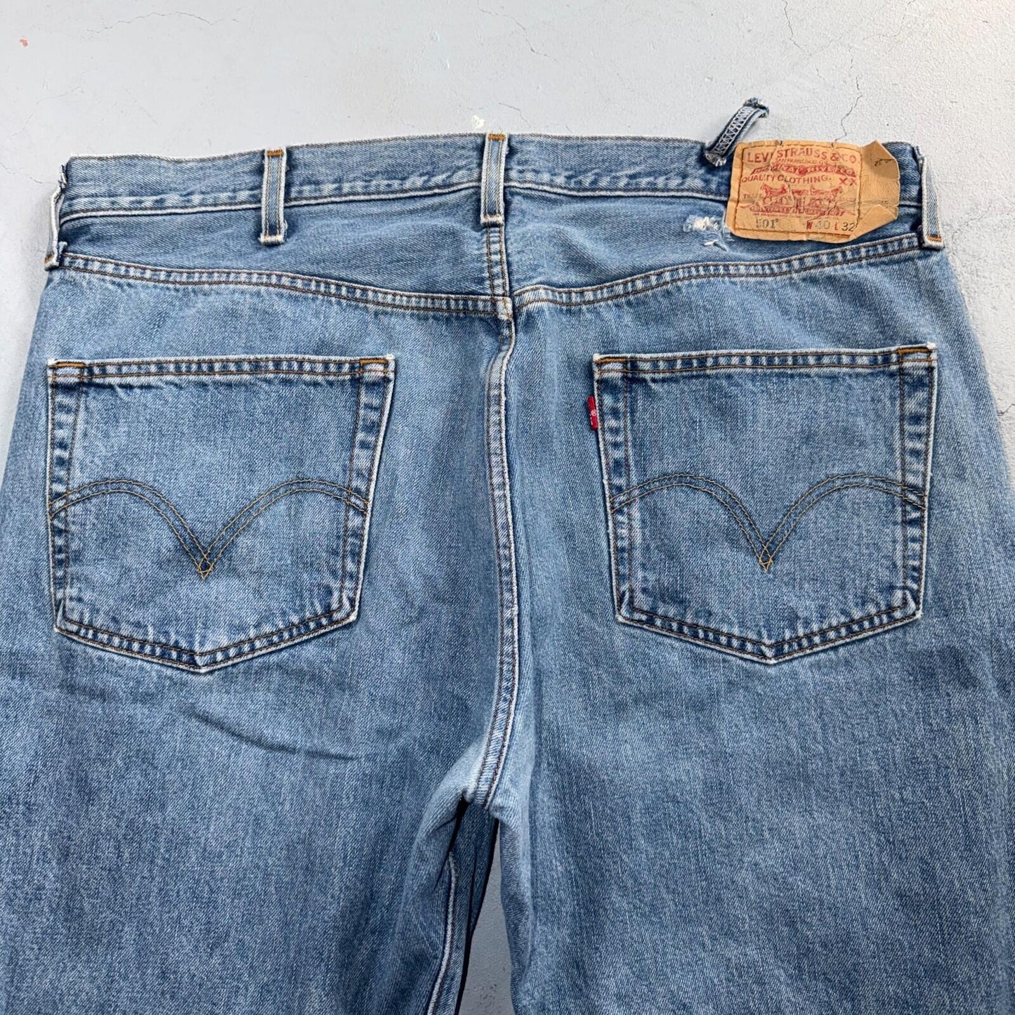 Levis 501 Vintage Y2K XX Straight Leg Jeans Blue Light Wash 40x32 Act 40x30