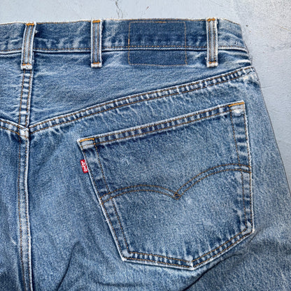 Levis 501 Vintage 80s USA XX Straight Leg Jeans Blue Light Wash 44x32 Act 40x27