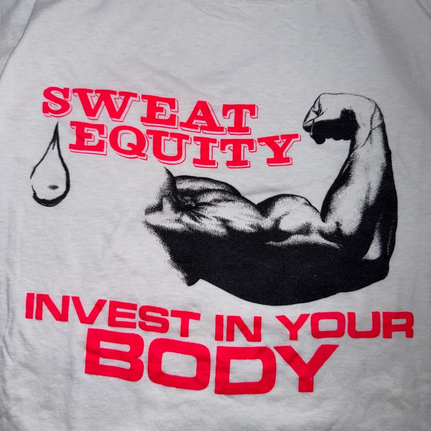 Invest In Your Body 90s VTG T Shirt Arnold Schwarzenegger Gym Flex Arm Strong