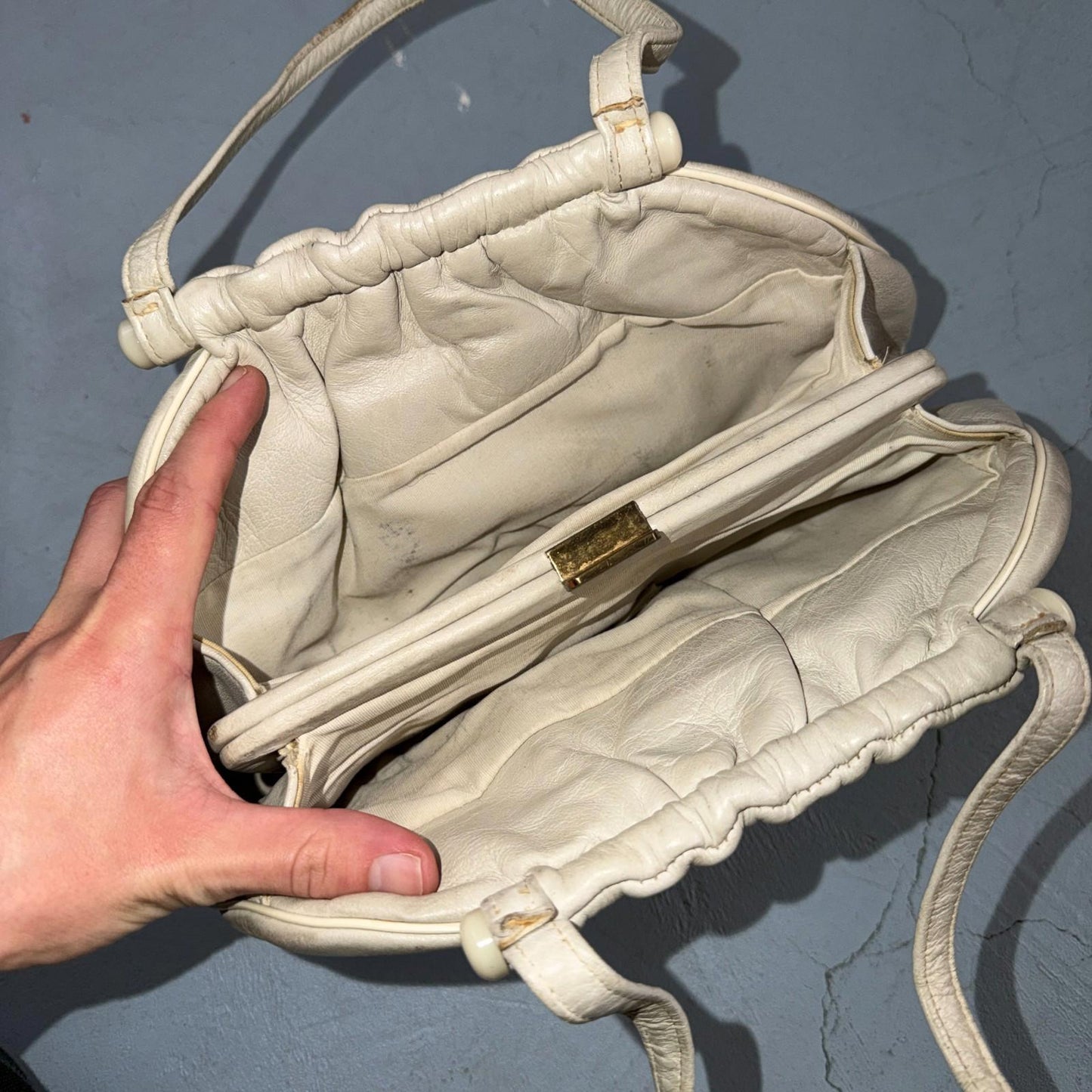 Vintage 1960s White Handbag Double Handle Clasp Closure by Best Co USA Made