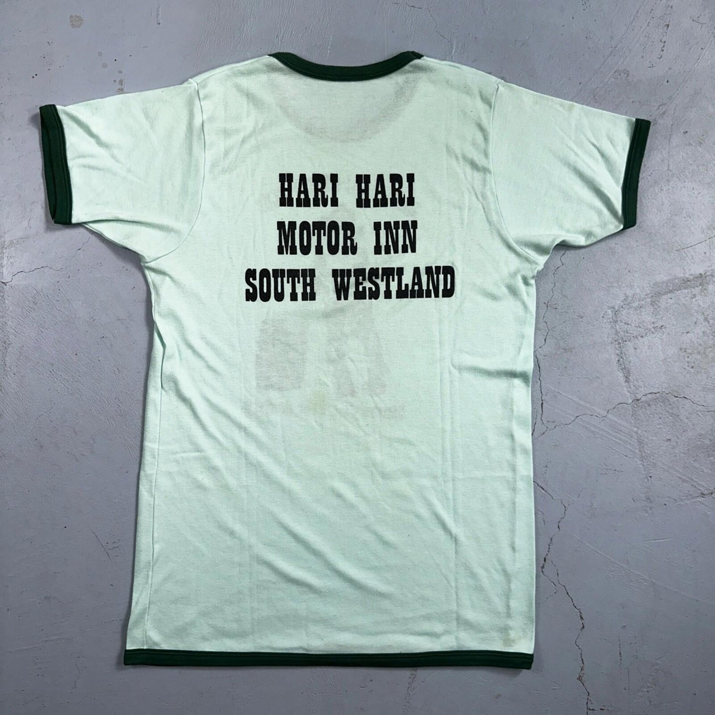 Hari Hari Motor Inn VTG T Shirt Funny Drinking Alcohol Joke Humor Barrel 70s