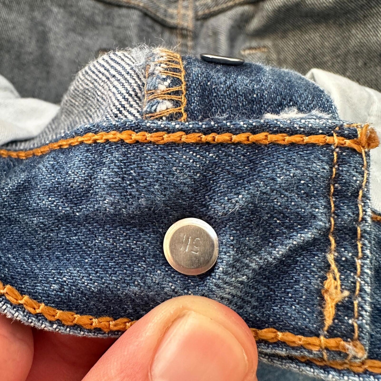 VTG Levis 501 XX Button Fly 90s USA Jeans Denim Straight Capri 34x30 Act 30x25