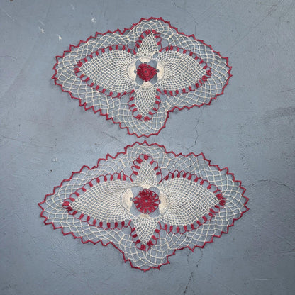 Vintage Star Doilies Embroidered Crocheted Covers Fabric Floral Set of 2 Table