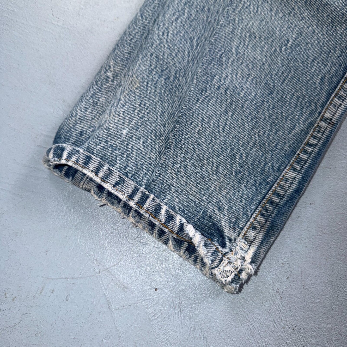 Levis 501 Vintage 90s USA XX Straight Leg Jeans Blue Light Wash 29x32 Act 28x28