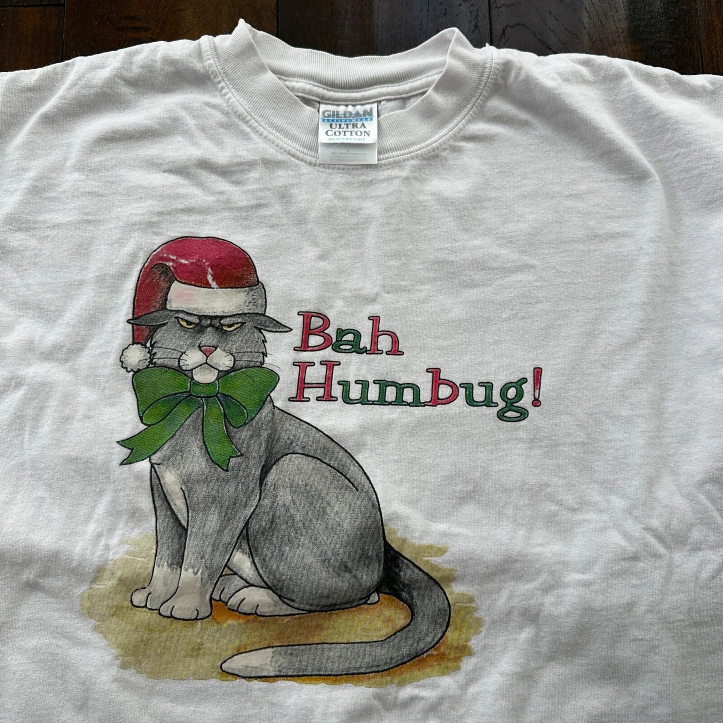 Christmas Cat Funny Vintage T Shirt Angry Peaved Not Happy Love Long Sleeve