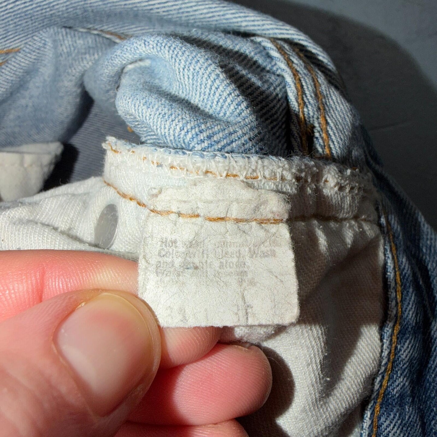 Levis 501 Vintage 80s Redline Selvedge USA XX Jeans Light Wash 34x36 Act 32x32