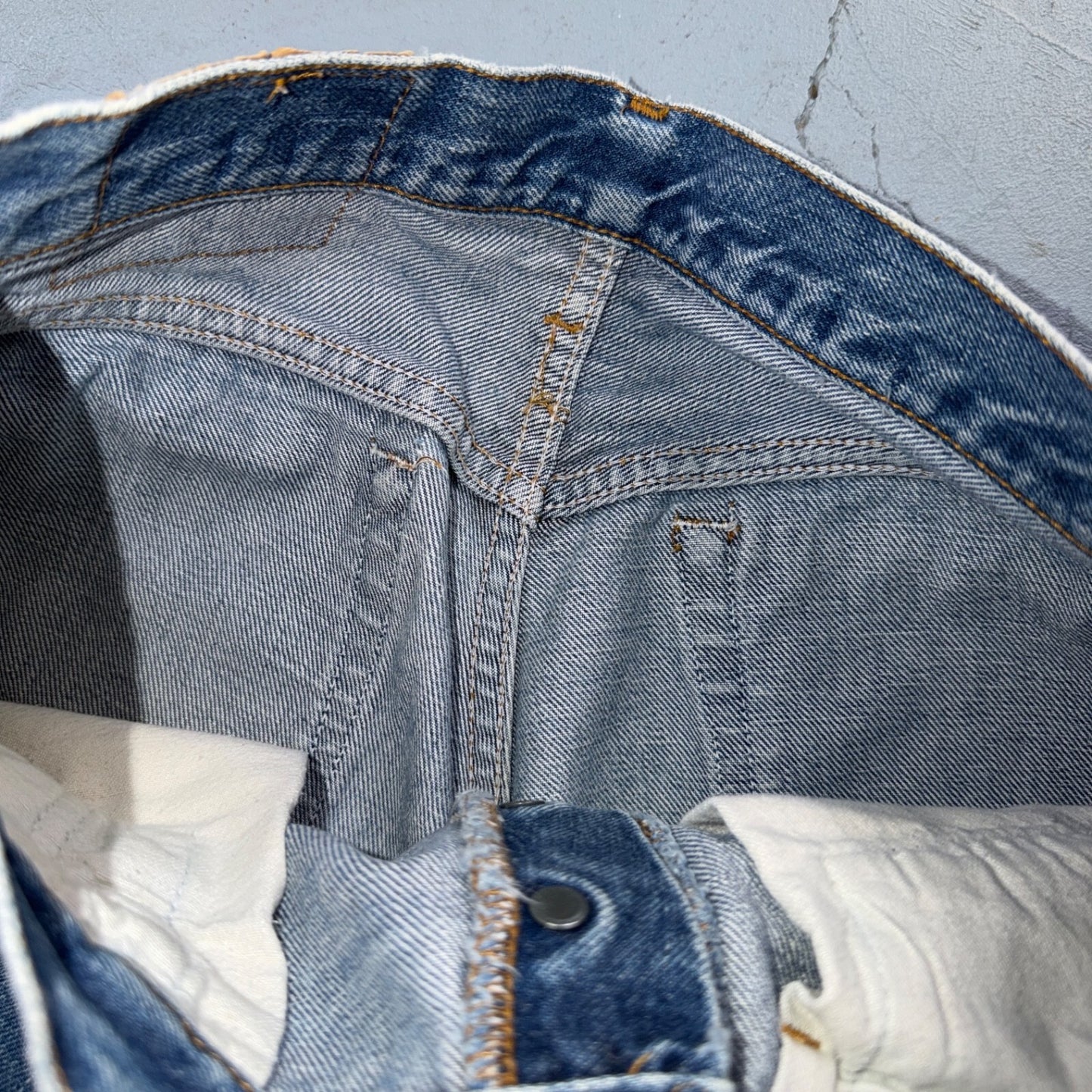 Levis 501 Vintage 80s Redline Selvedge USA XX Jeans Light Wash 29x32 Act 28x29