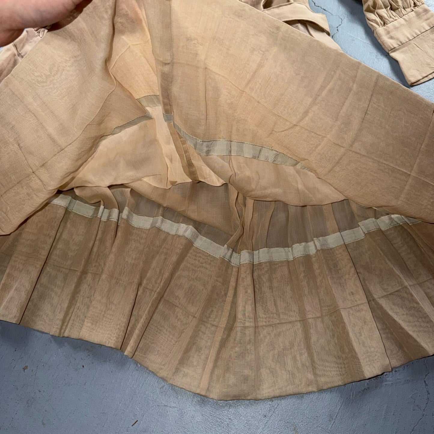 Vintage 1970s Shirtwaist Dress Beige Pleated Skirt Long Sleeve Belted Cute 70s