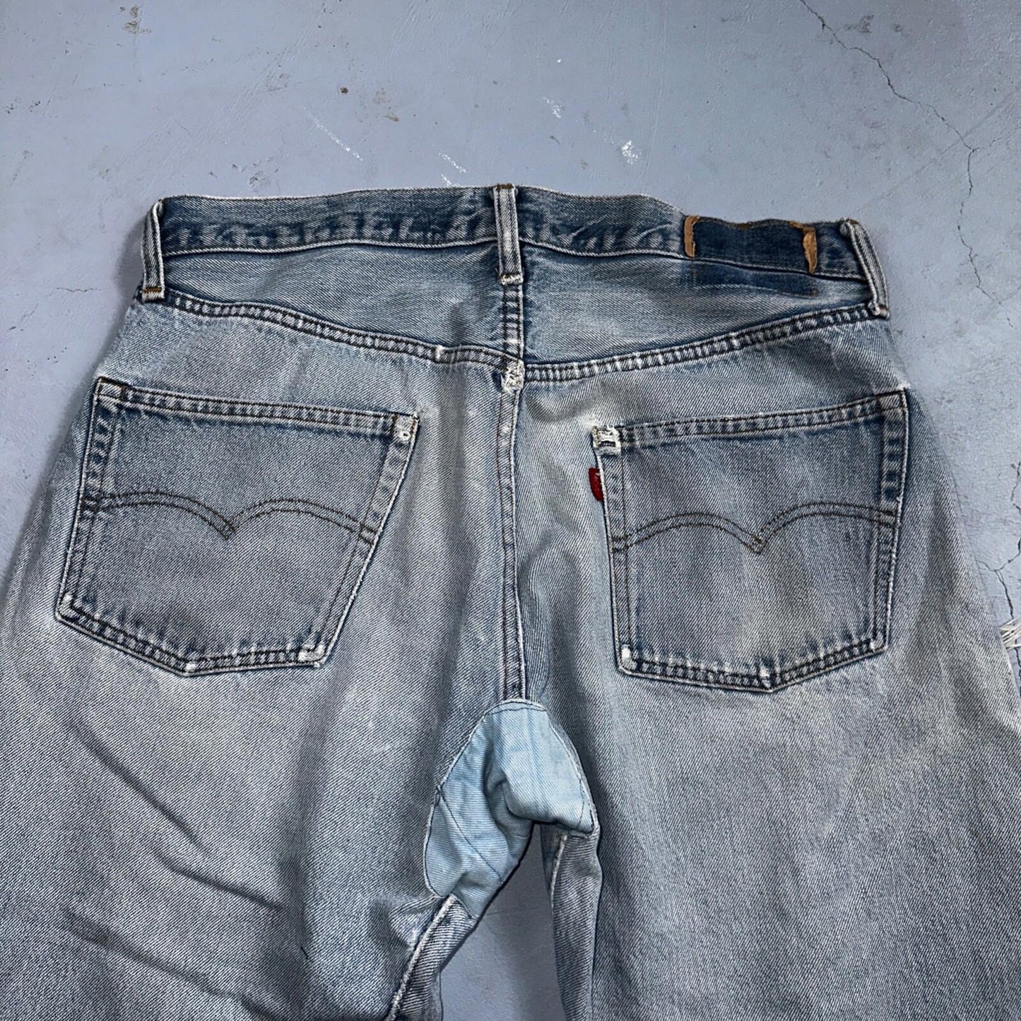 Levis 501 Vintage 80s Redline Selvedge USA XX Jeans Thrashed 36x30 Act 33x26