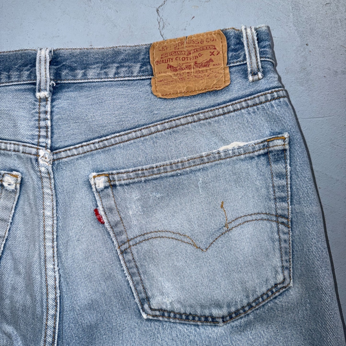Levis 501 Vintage 80s USA XX Straight Leg Jeans Blue Light Wash 38x36 Act 36x32