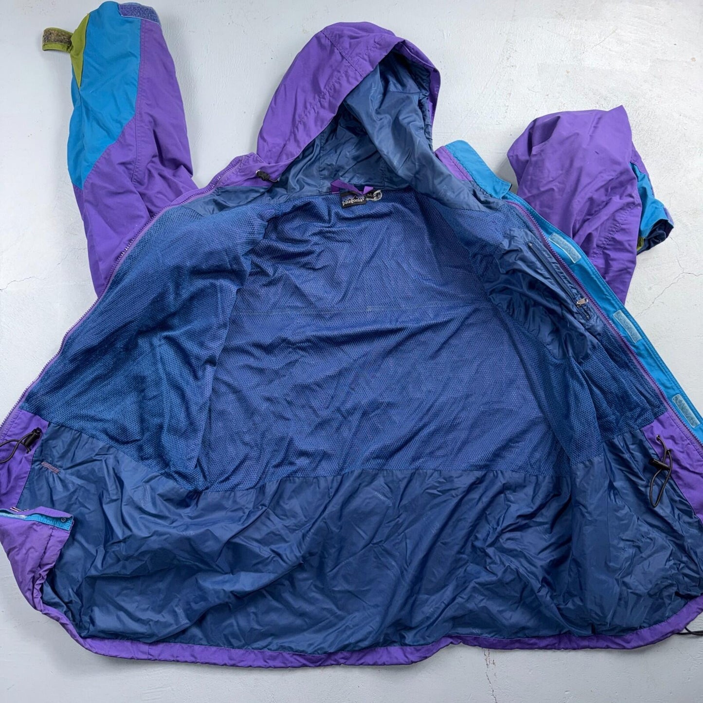 Patagonia VTG RARE 90s Hooded Zip Up Jacket Mens L Purple Rain Parka Wind