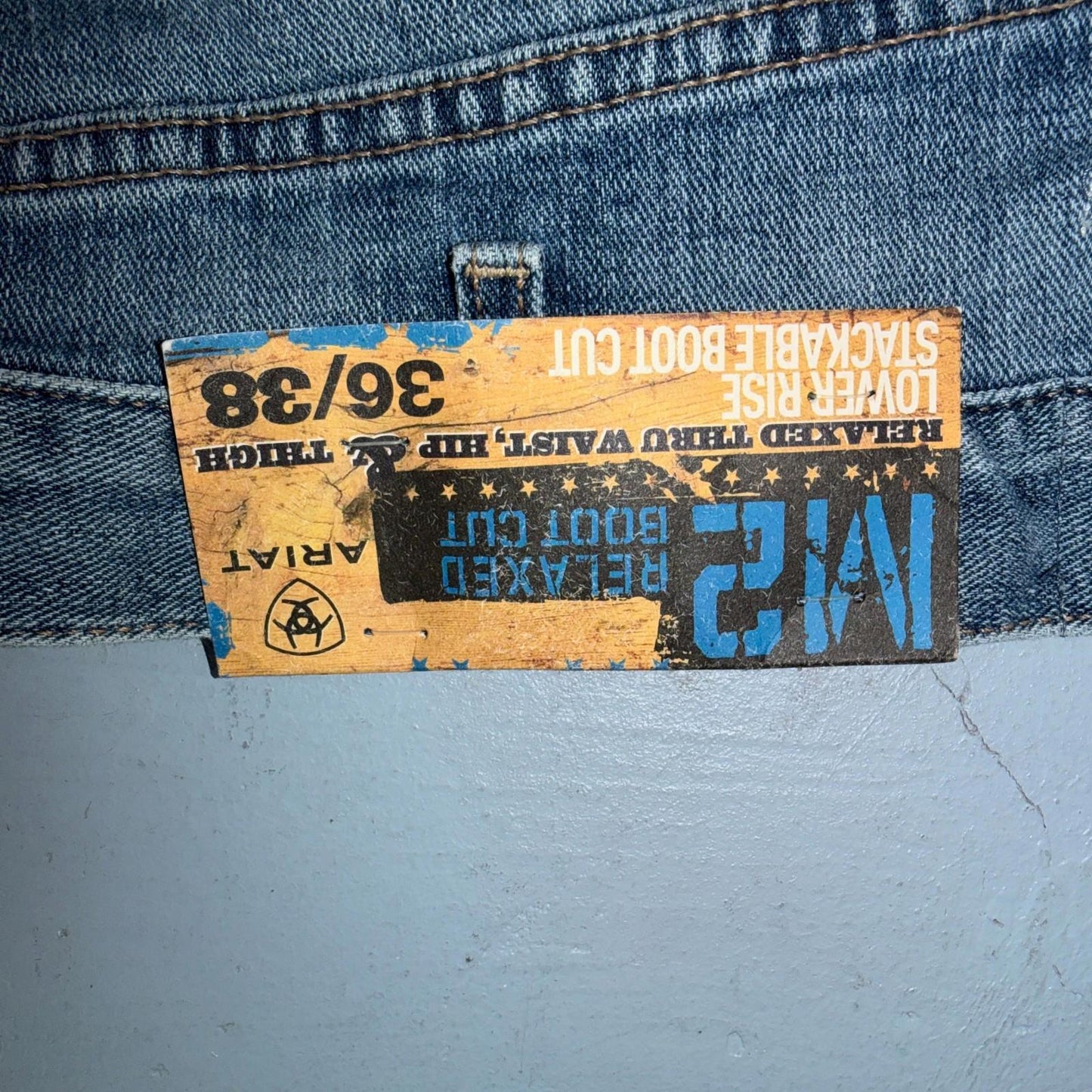 Ariat NWT Jeans Men's Size 36 x 38 Legacy M2 Relaxed Boot Cut Medium Wash