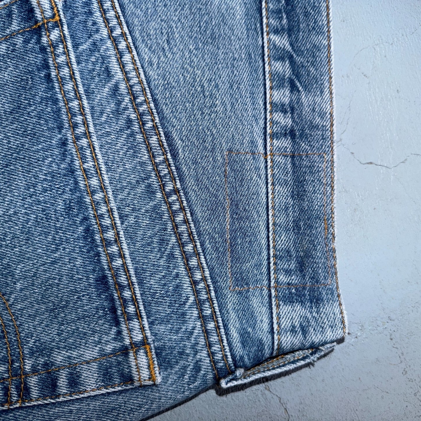 Levis 501 Vintage 80s USA XX Straight Leg Jeans Blue Light Wash 40x32 Act 38x28