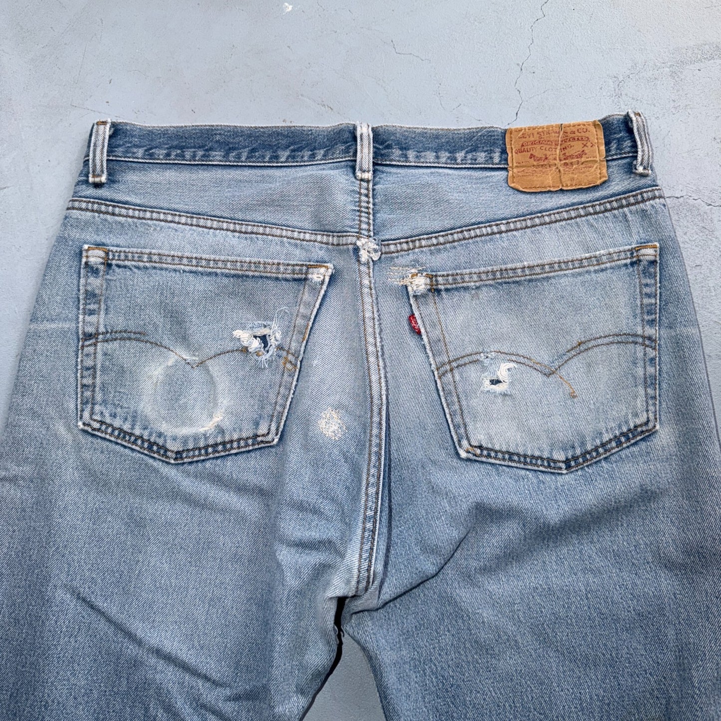 Levis 501 Vintage 80s USA XX Straight Leg Jeans Blue Light Wash 38x36 Act 35x31