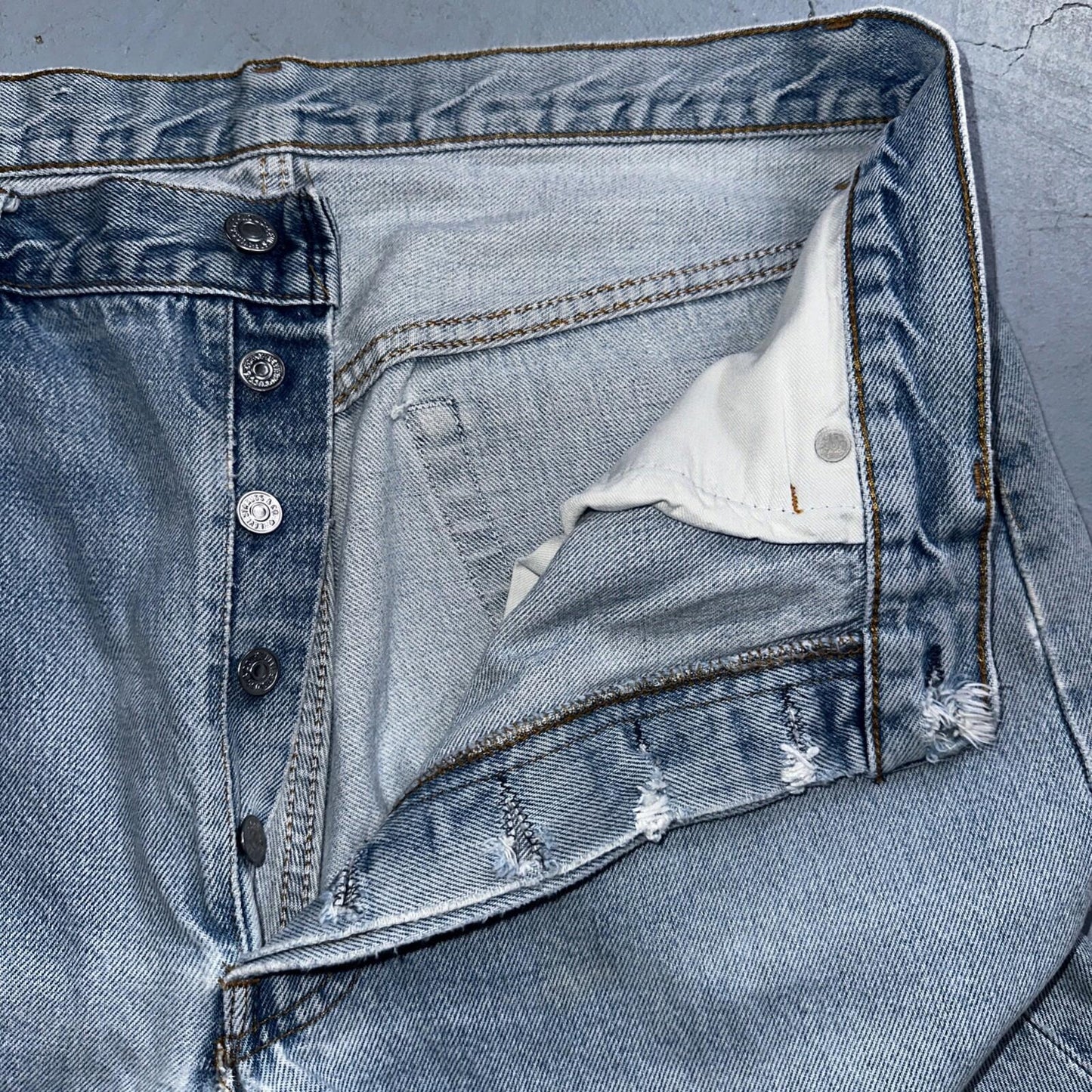 Levis 501 Vintage 80s USA XX 90s Straight Leg Jeans 38x34 Light Wash Act 34x29