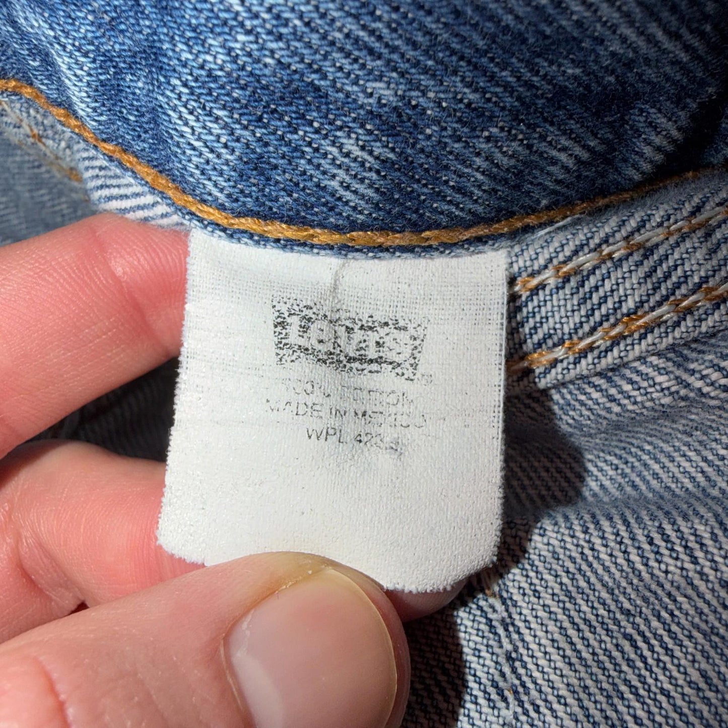 Levis 501 Vintage 90s Y2K XX Straight Leg Jeans Blue Light Wash 38x32 Act 35x28